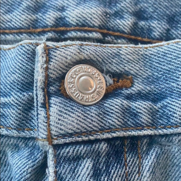 Levi’s Vintage Distressed Dad Jeans - Picture 6 of 13